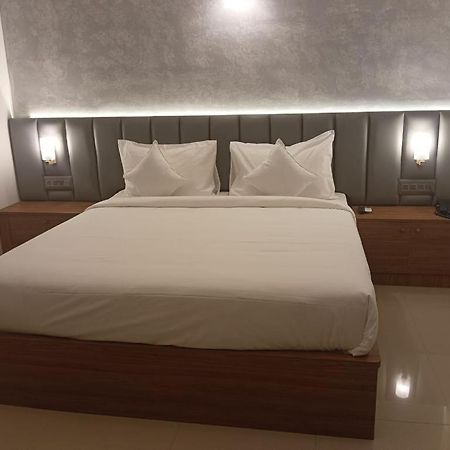 White Lake Resort Bilikere Εξωτερικό φωτογραφία